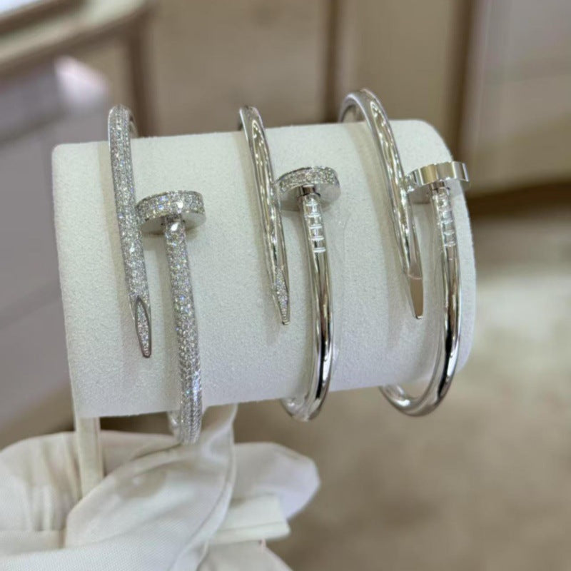 Thick Plating Head and Tail Diamond Bracelet