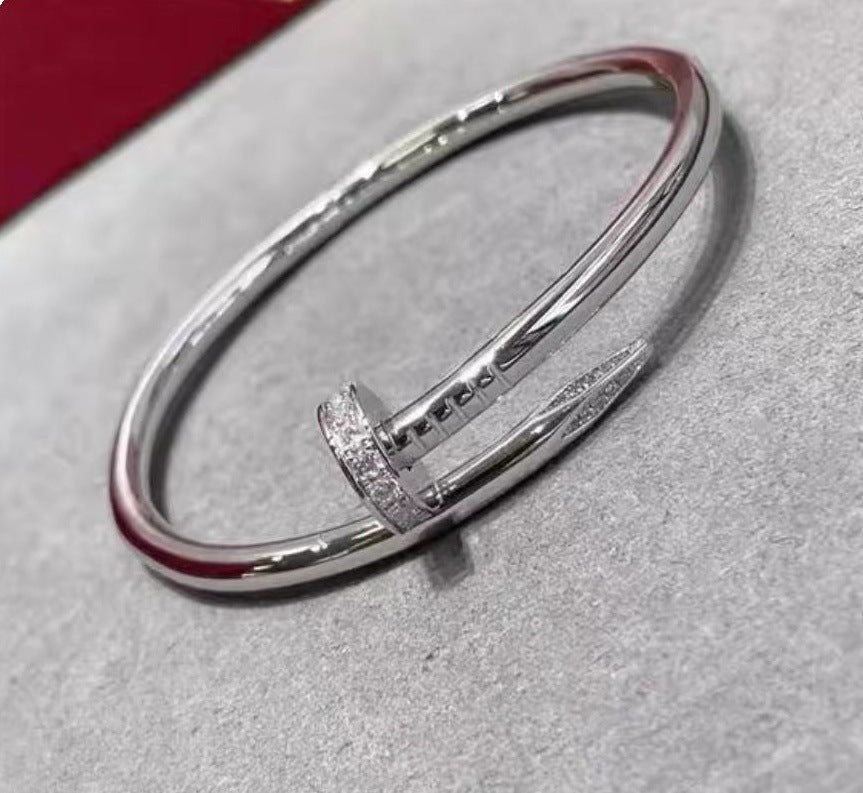 Thick Plating Head and Tail Diamond Bracelet