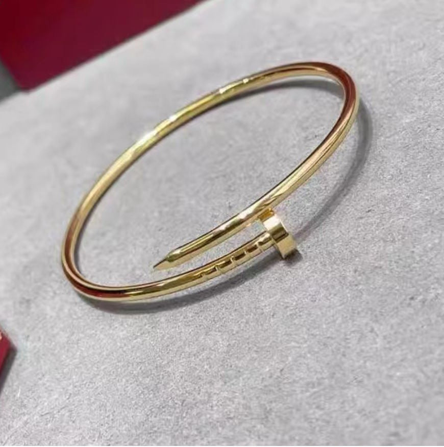 Thick Plating Head and Tail Diamond Bracelet