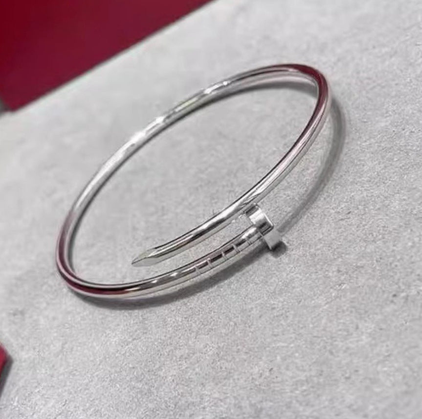 Thick Plating Head and Tail Diamond Bracelet
