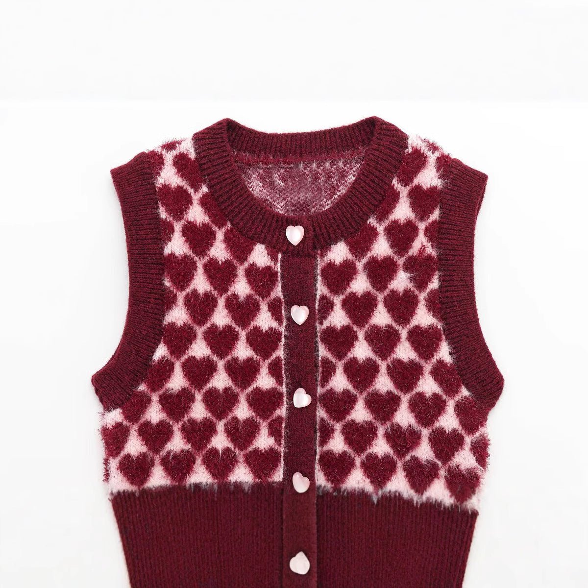 Fashionable heart - shaped pattern jacquard round neck knitted vest - FashionTech