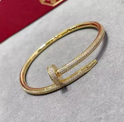 Thick Plating Head and Tail Diamond Bracelet