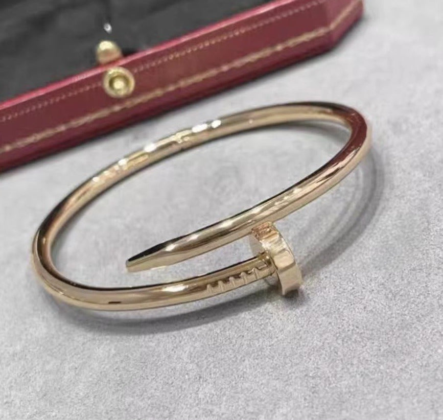 Thick Plating Head and Tail Diamond Bracelet