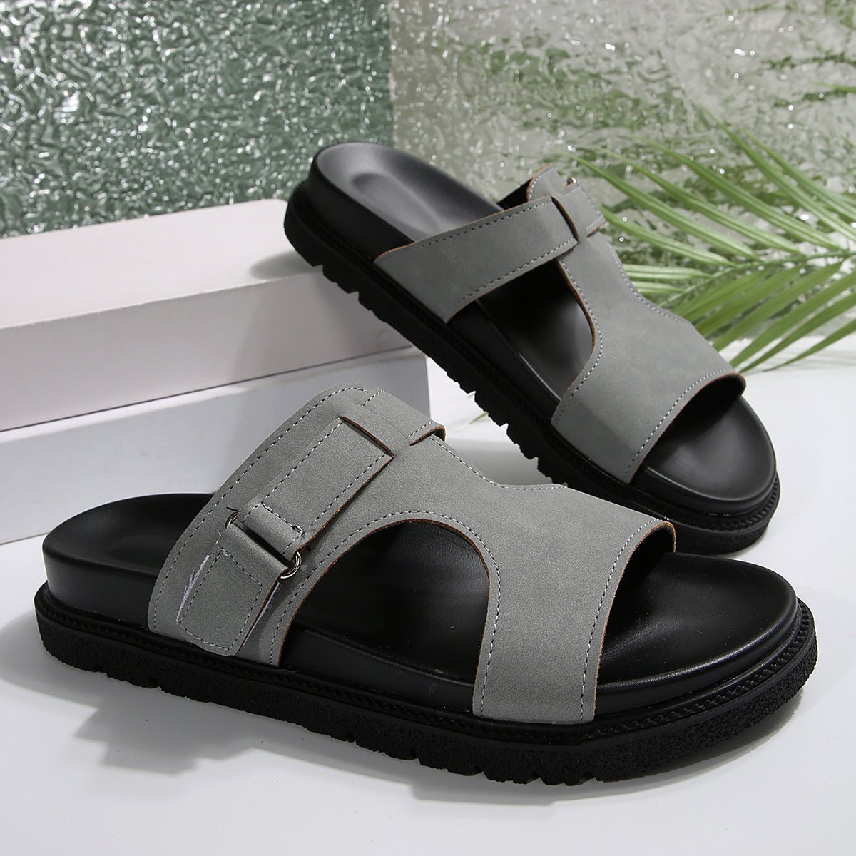 European and American Open - Toe Beach Sandals Large Size Rivet Buckle Strap Thick Sole Outdoor Wearing Slippers for Women - FashionTech