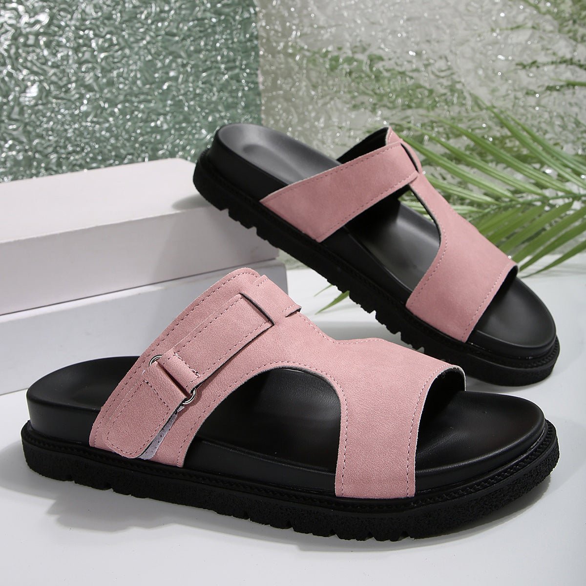 European and American Open - Toe Beach Sandals Large Size Rivet Buckle Strap Thick Sole Outdoor Wearing Slippers for Women - FashionTech