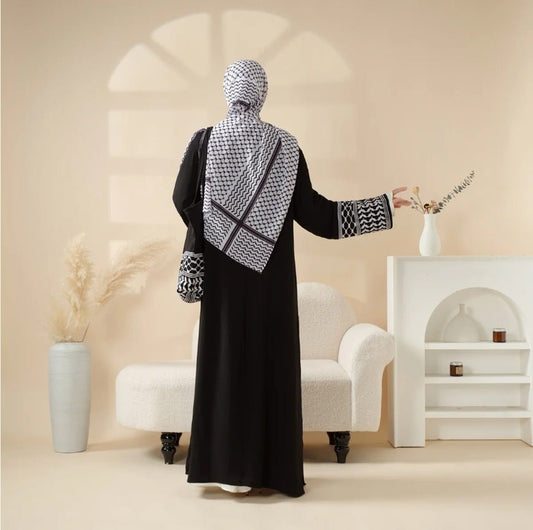 Keffiyeh Style Abaya With Crossbody Bag - Tech Tready