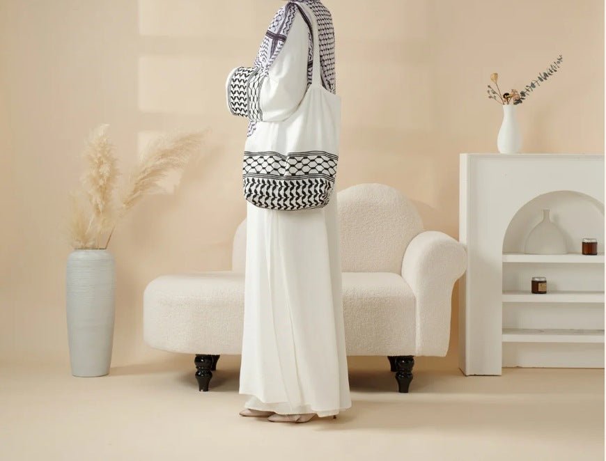 Keffiyeh Style Abaya With Crossbody Bag - Tech Tready