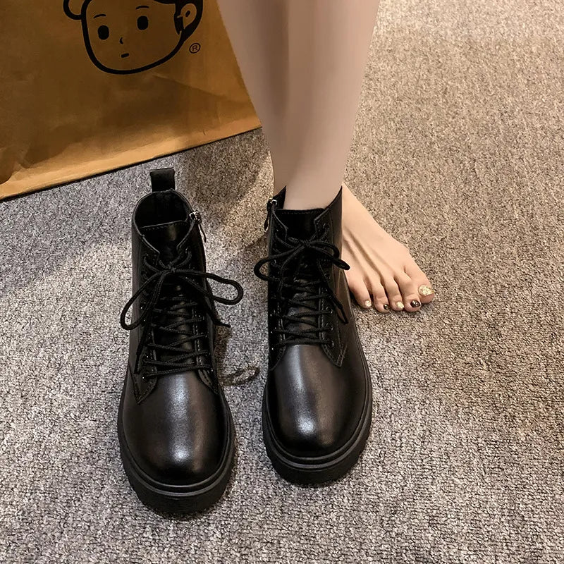 Round - Toe Lace - Up Martin boots - FashionTech